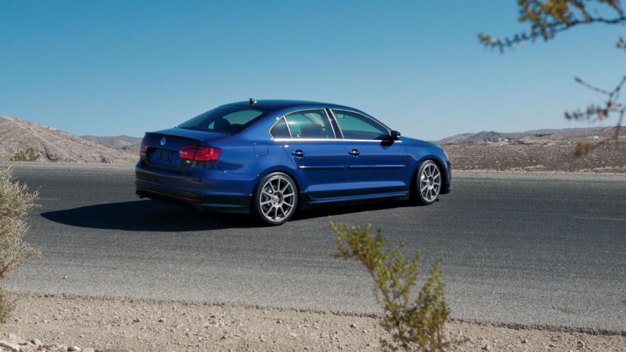  Volkswagen Jetta Helios Tribute 2014 года  (фото 15 из 20)